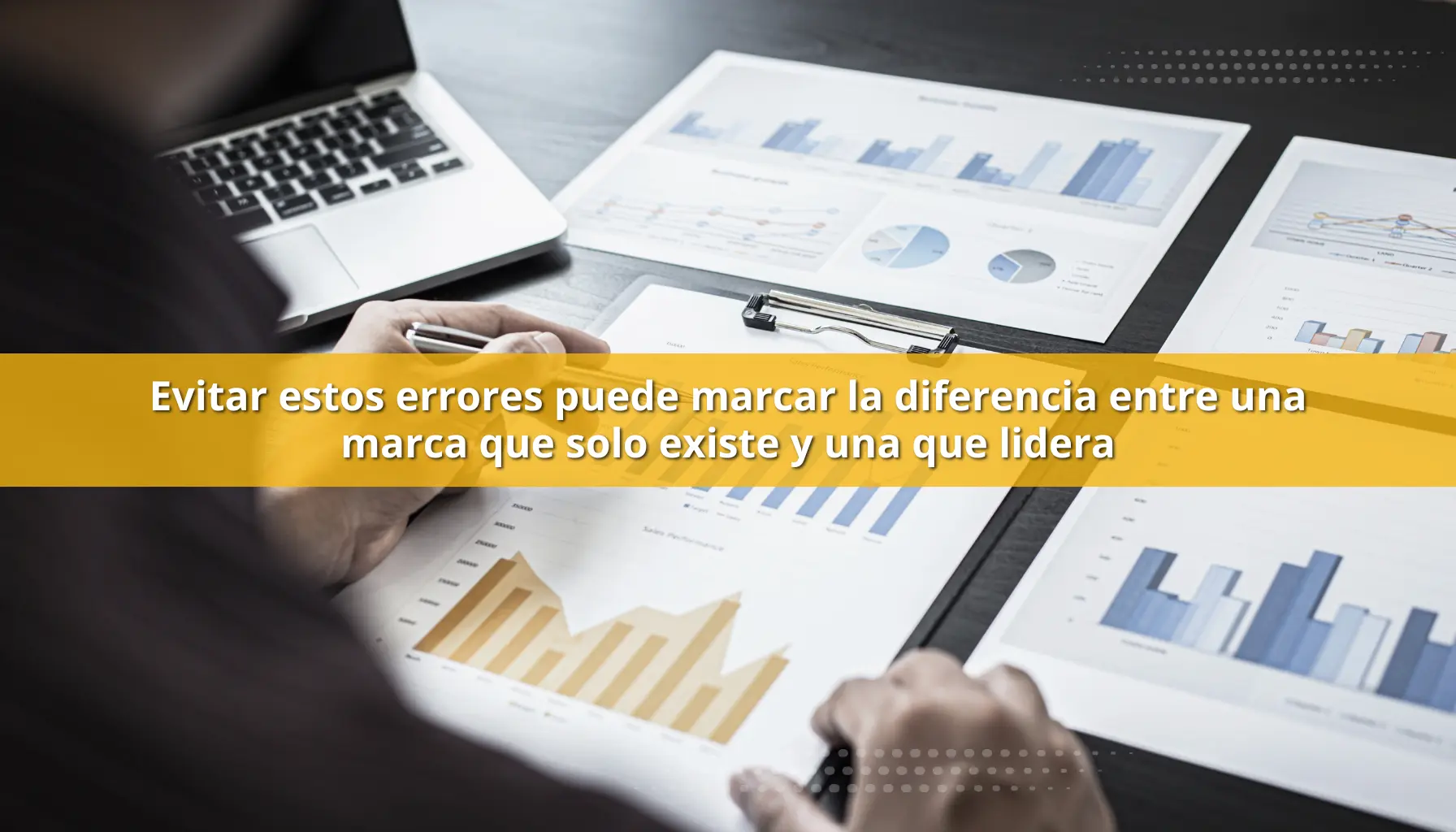 Errores frecuentes en la estrategia de marca empresarial y cómo evitarlos.